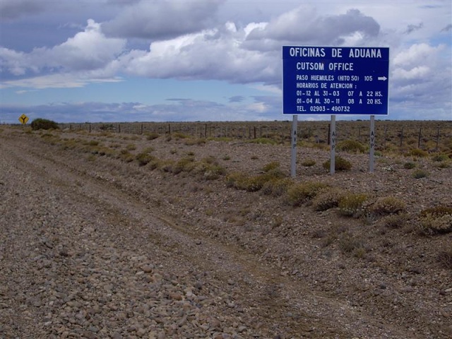 Rio Mayo - Perito Moreno - Cutsom Office